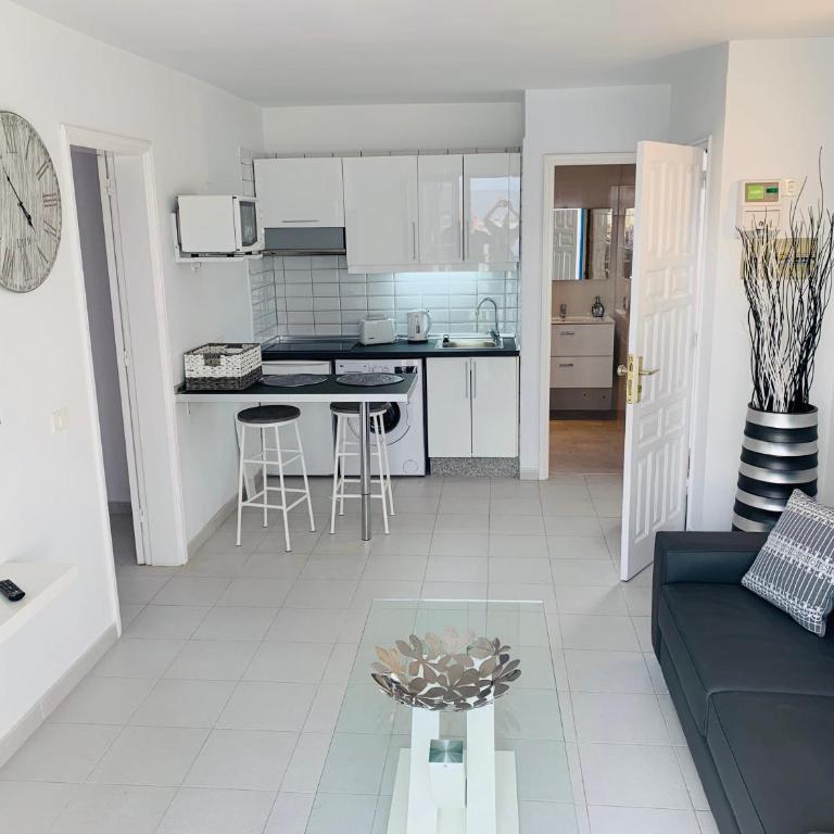Forever Views - One-Bedroom Apartment - 1