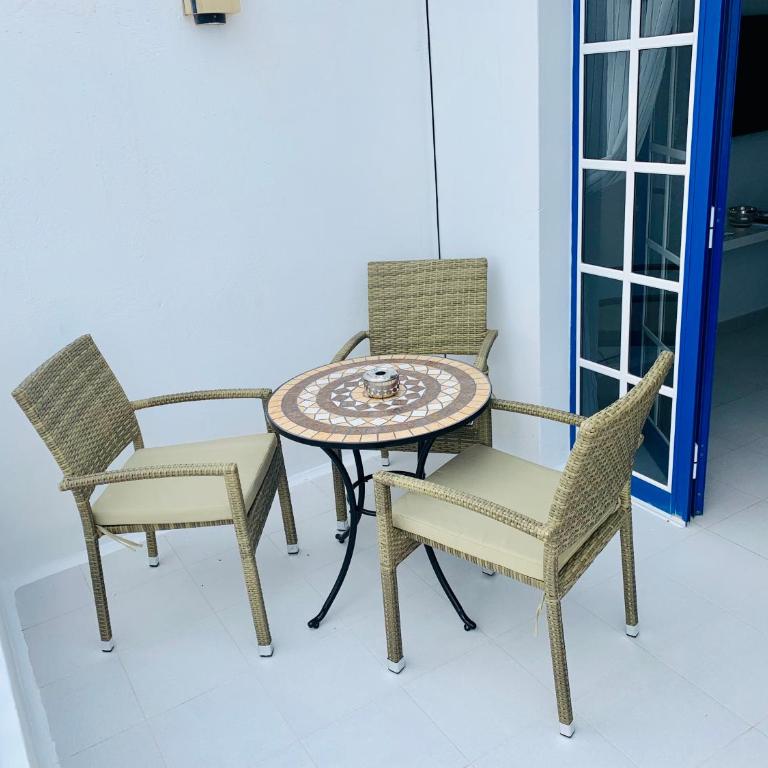 Forever Views - One-Bedroom Apartment - 12