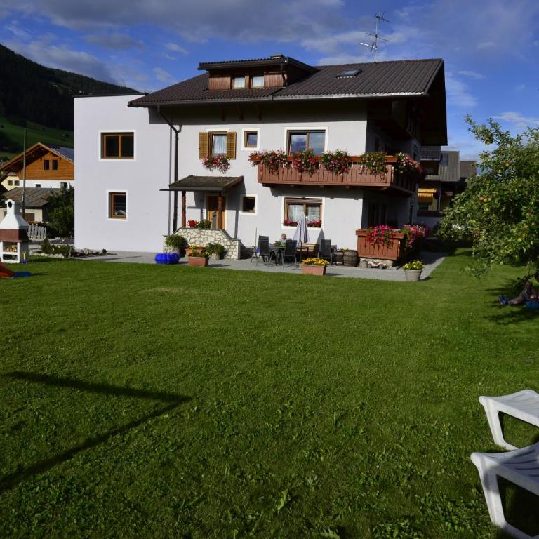 Haus Cosso - Three-Bedroom Apartment - 1