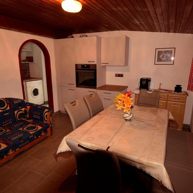 Haus Cosso - Three-Bedroom Apartment - 30