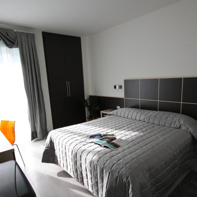 Hotel Garnì Corallo - Doppel- oder Zweibettzimmer - 2