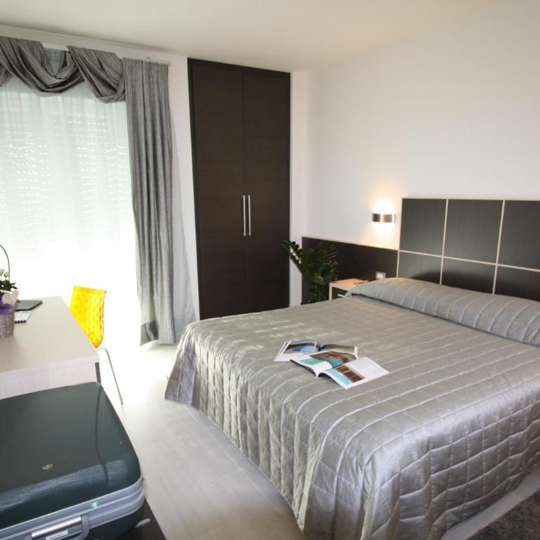 Hotel Garnì Corallo - Doppel-/Zweibettzimmer mit Zugang zum Spa - 3