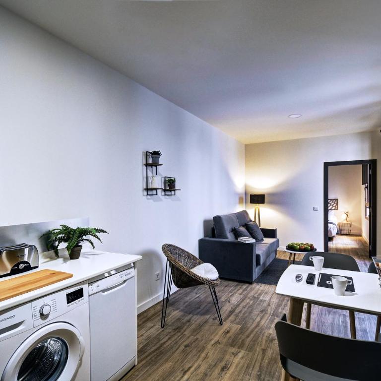Apartamentos AL-QAZERES LUXURY La Concepción - Deluxe Apartment - 2
