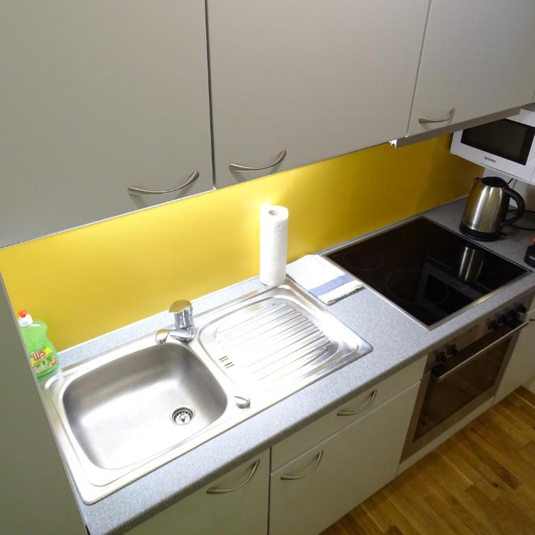 City by BestChoice - FREE Parking - Self Check-in - Apartment - 11