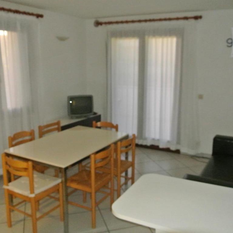 Condominio MARIA - Appartamento con Terrazza - 10