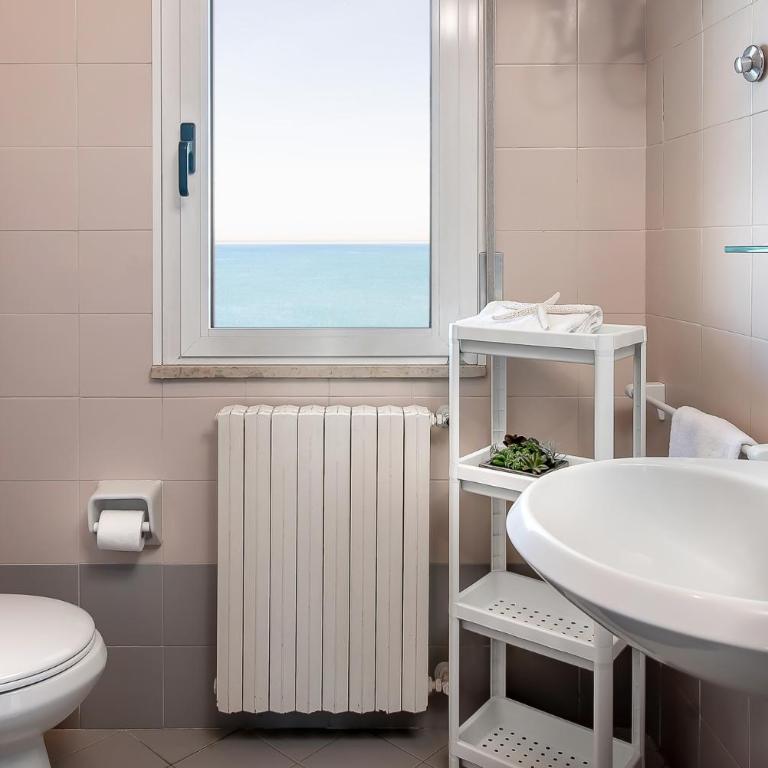 Residence Belvedere Vista - SeaFront - Appartamento con 1 Camera da Letto e Vista Mare Laterale - 10