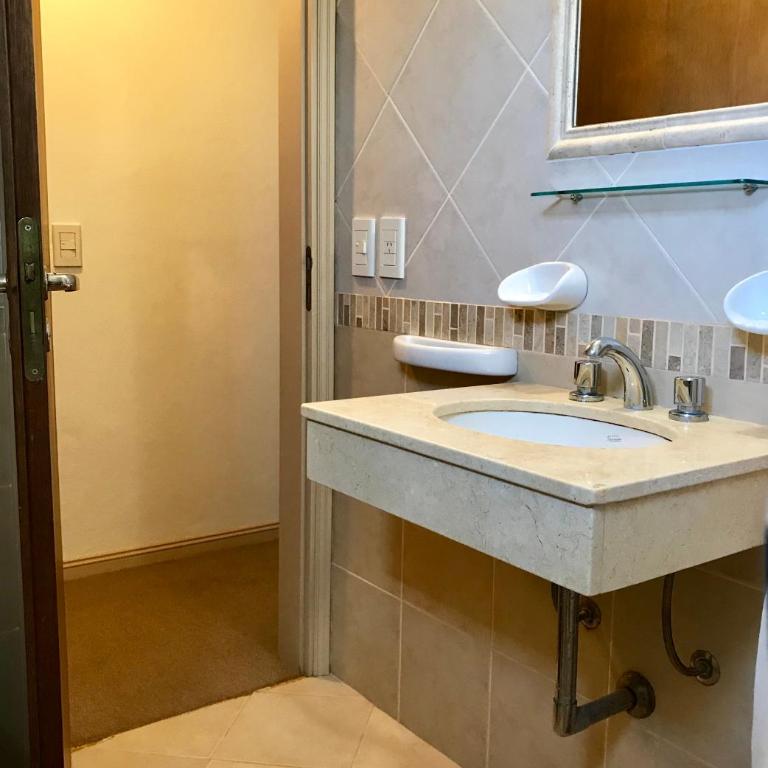 Hotel Pergamino - Habitación Doble Deluxe - 3