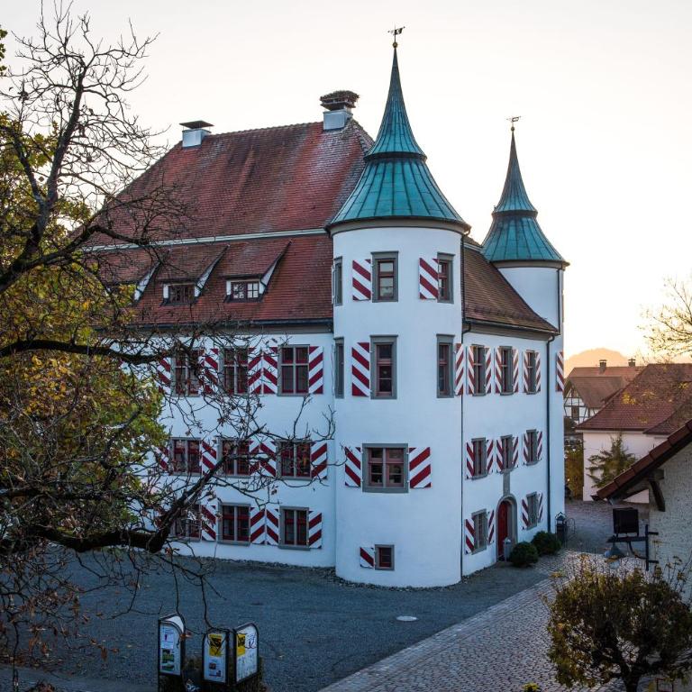 ZUM SCHLOSS - Boutique-Hotel - Doppelzimmer mit Balkon - 9