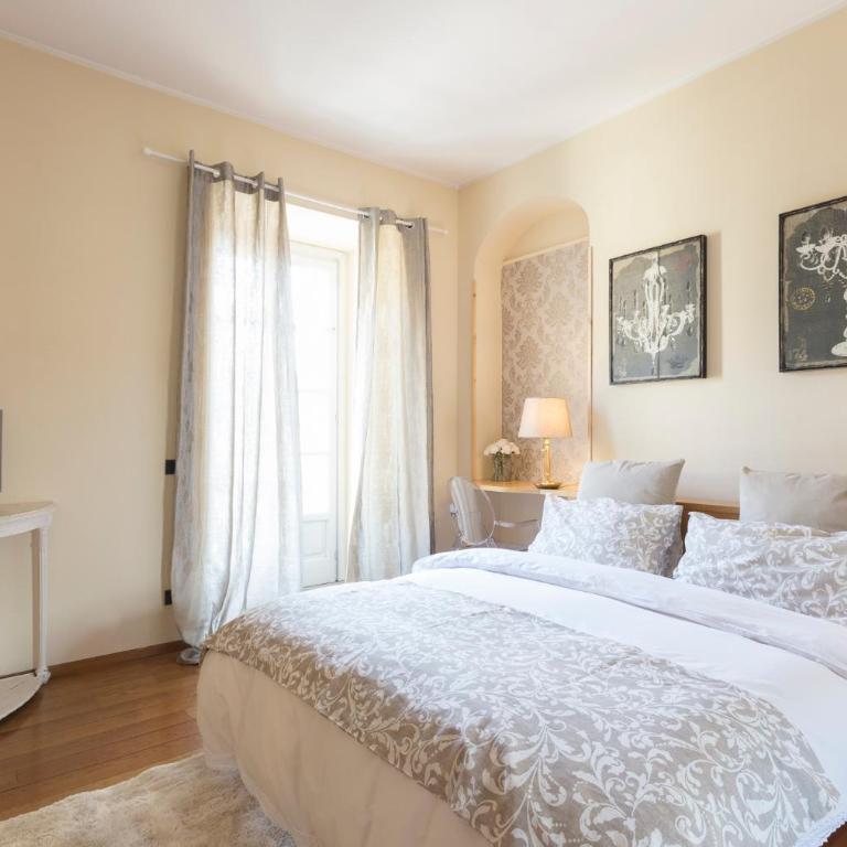 Casa delle colonne - big and elegant apt by Home a porter - Two-Bedroom Apartment - 24
