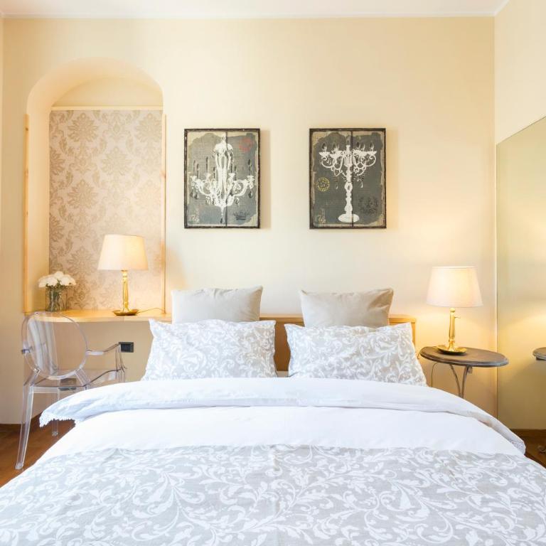 Casa delle colonne - big and elegant apt by Home a porter - Two-Bedroom Apartment - 23