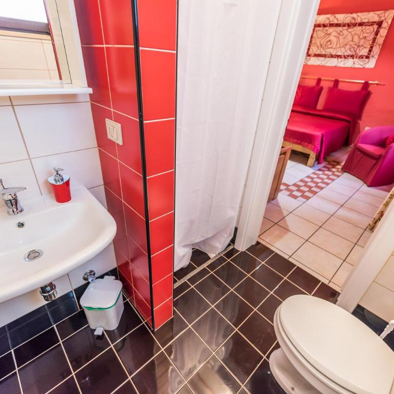 B&B Cinque Stelle Salento - Camera Tripla con Bagno Privato - 9
