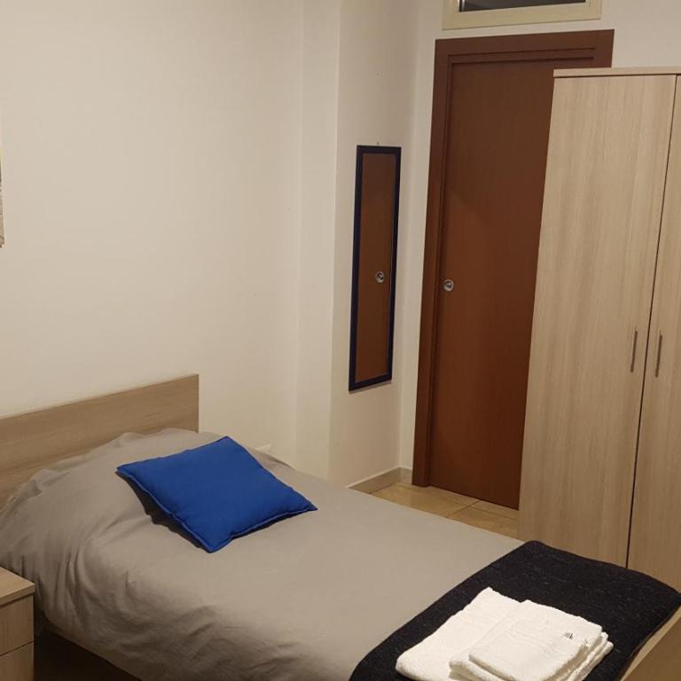 Etna Parking - Twin Room with Private Bathroom - 4