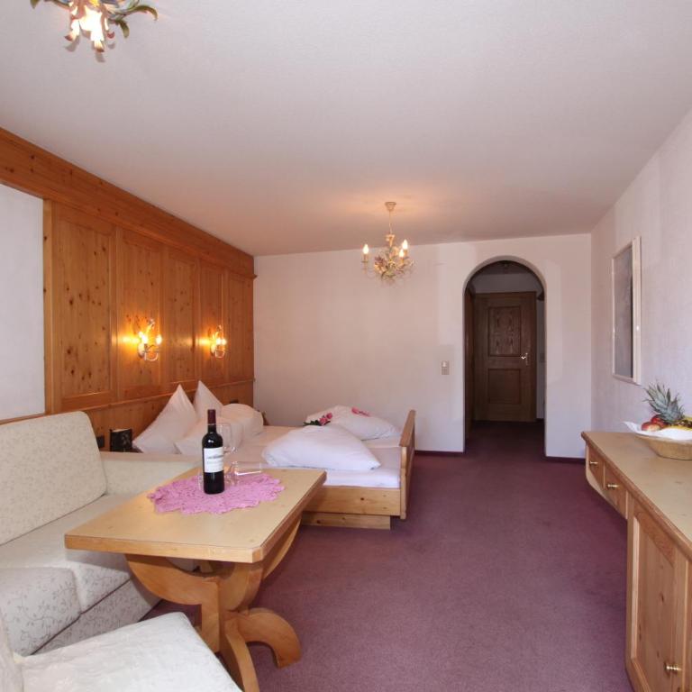Hotel Central - Doppelzimmer - 9