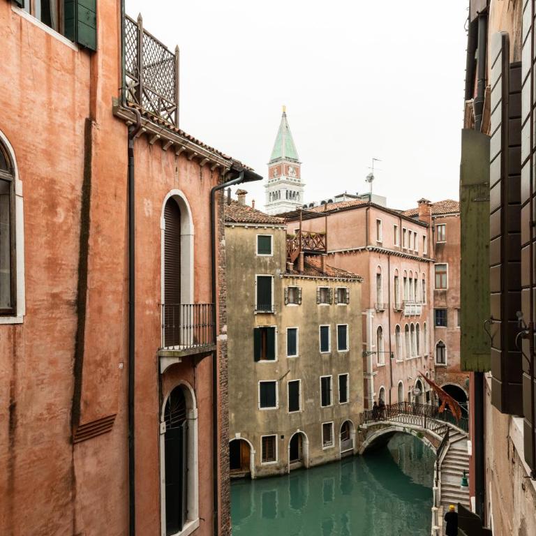Luxury Venetian Rooms - Camera Matrimoniale/Doppia con Letti Singoli con Vista Canale - 6