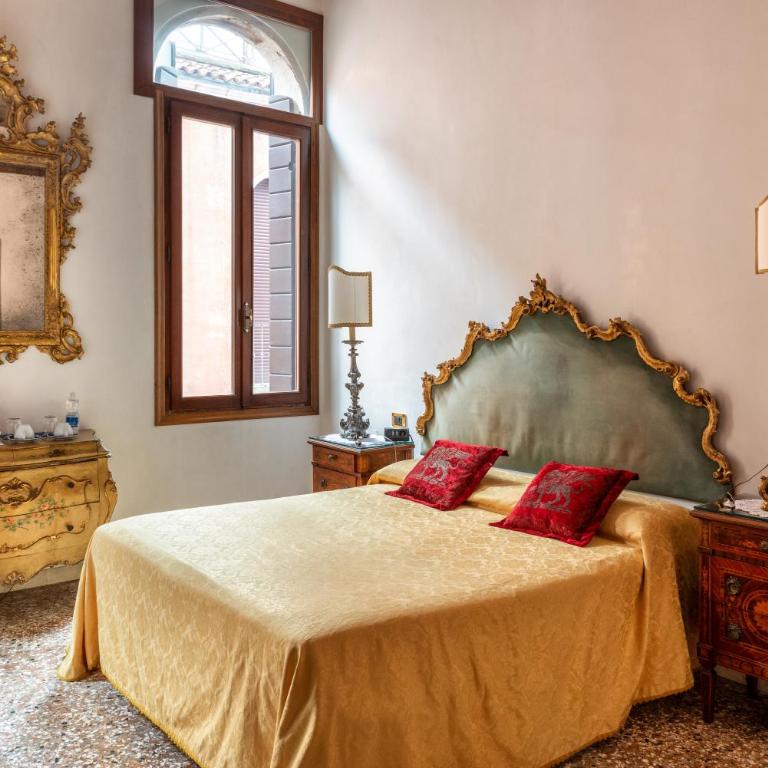 Luxury Venetian Rooms - Camera Matrimoniale/Doppia con Letti Singoli con Vista Canale - 2