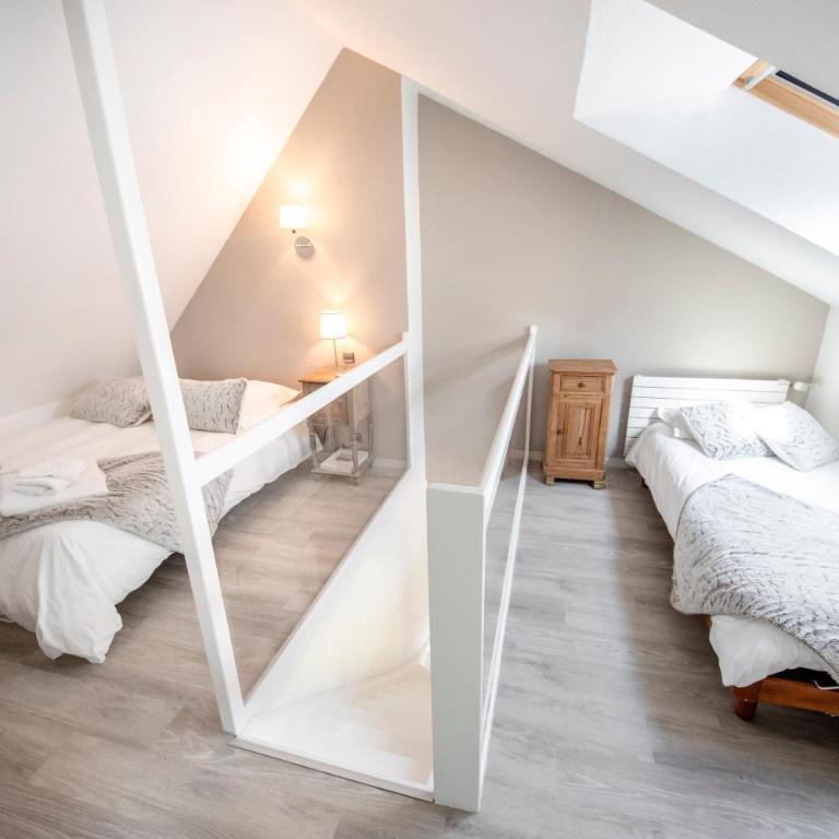 Le champ du Renne - Chambre Familiale avec Salle de Bains Commune - 2