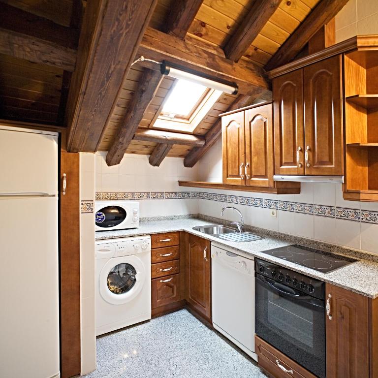 Apartamentos Casa Buisan - Appartamento con 2 Camere da Letto e Terrazza - 3