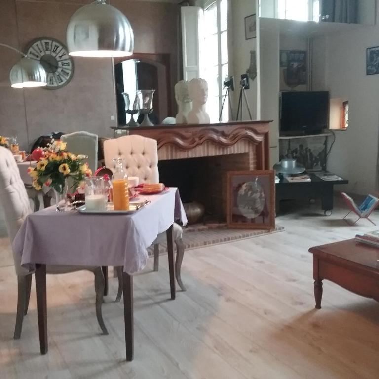 PIED A TERRE DE CHARME - 80 m2 - Hyper centre - Parking - Apartamento - 10