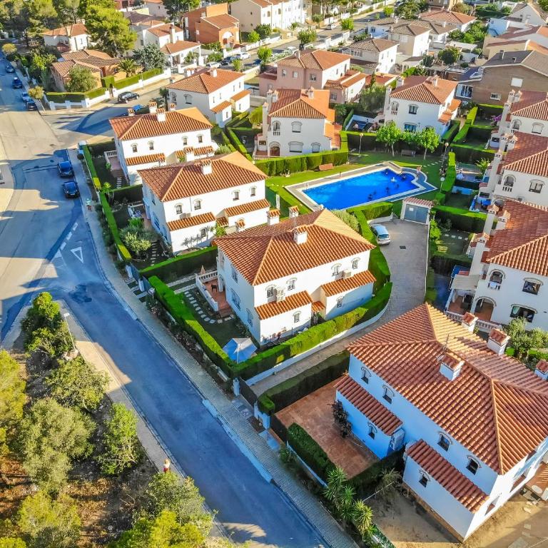 ARENDA Pino Alto Holiday Home Masia 1 - Casa Unifamiliar de 3 dormitorios - 3