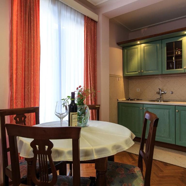 Villa Velzon Guesthouse - Apartman s 1 Spavaćom Sobom (3 Odraslih) - 3