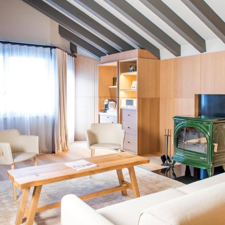 Schweizerhof Zermatt - a Small Luxury Hotel - Suite Attica - 4