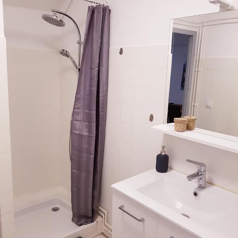 Studio hyper centre, tout confort - Studio-Apartment - 8