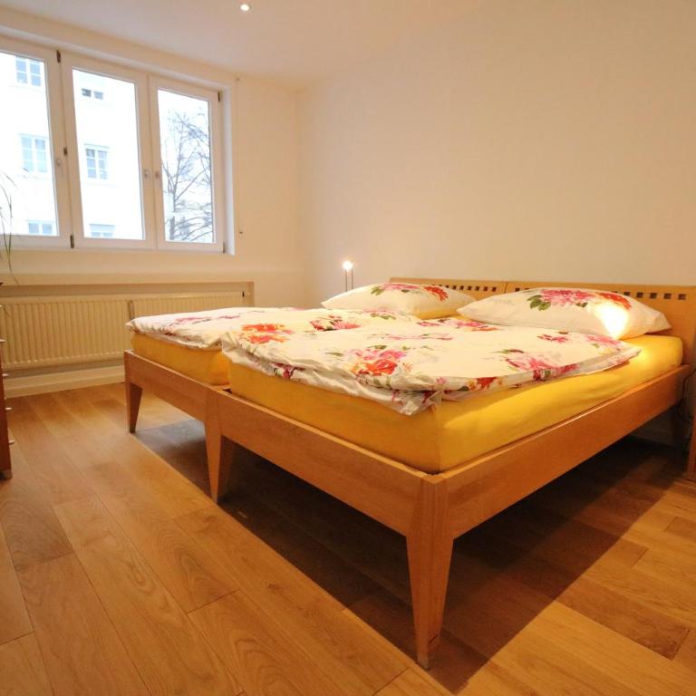 Fewo am Josephsplatz 125 m2 - Three-Bedroom Apartment - 12