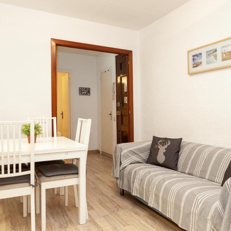 Barnapartments Monumental - Three-Bedroom Apartment - 2