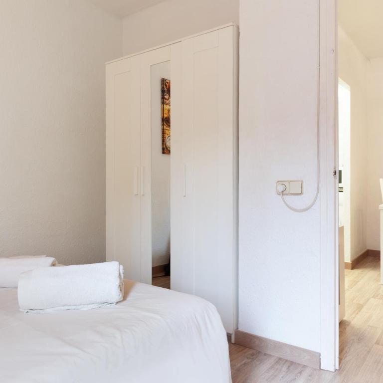 Barnapartments Monumental - Three-Bedroom Apartment - 12