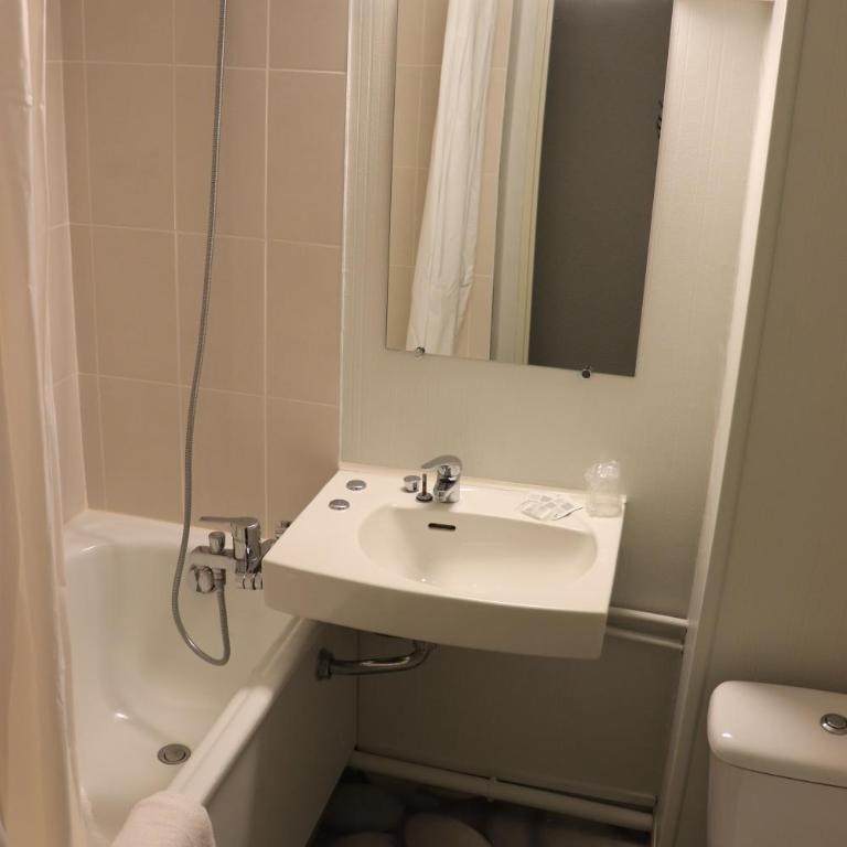 Hôtel Inn Design Moutiers - Budget Zweibettzimmer - 3