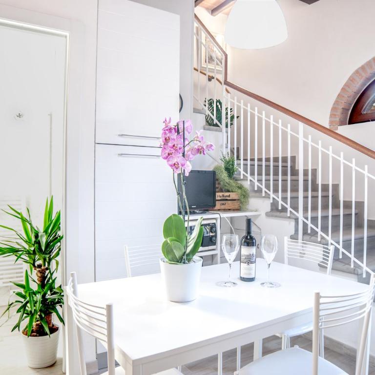 Cascine Home Holidays - Appartamento Standard - 9