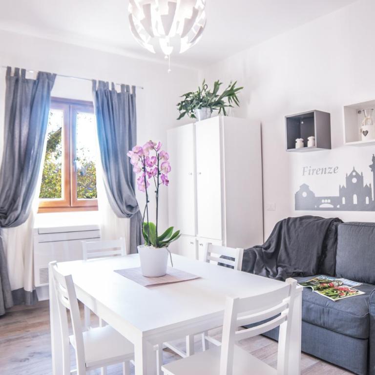 Cascine Home Holidays - Appartamento con Balcone - 3