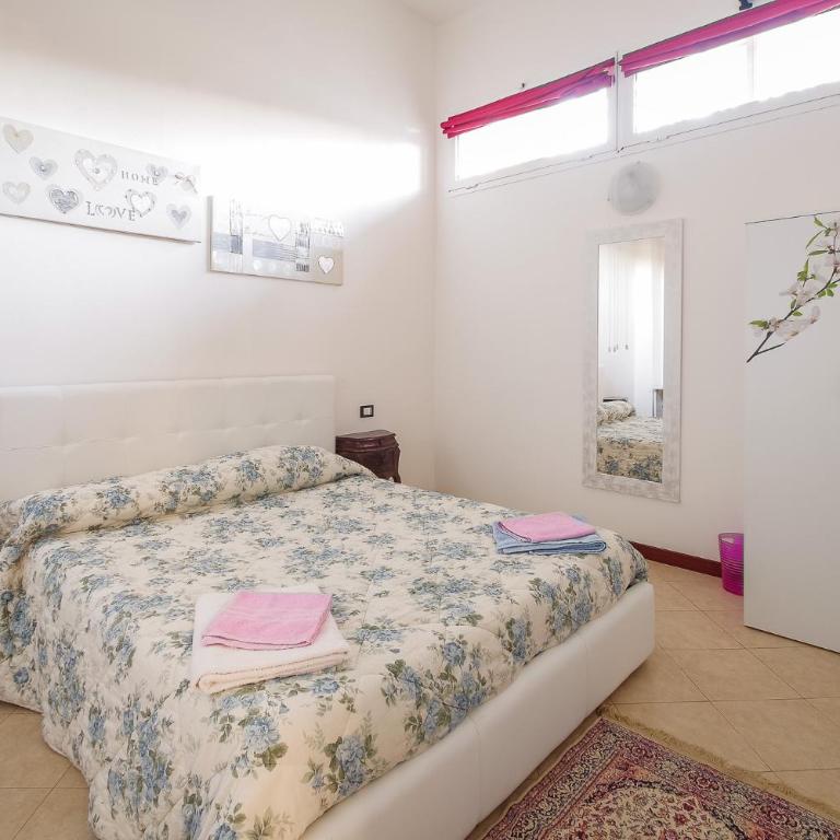 Bologna Città Turrita Rooms - Camera Familiare con Bagno - 7