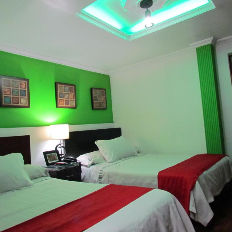 Hotel Apartasuite Normandia - Habitación con 2 camas grandes - 4