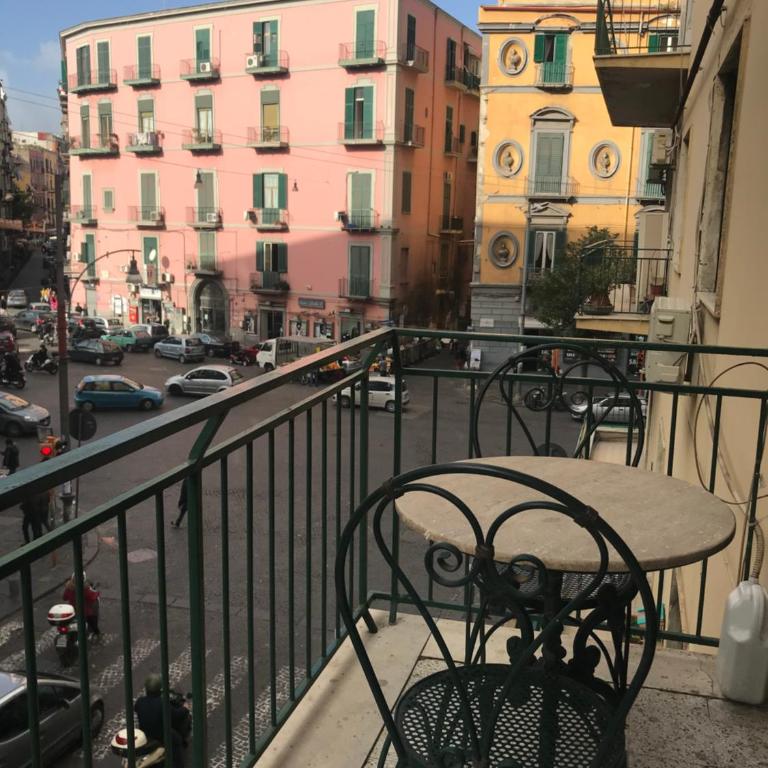 B&B Sansevero Naples - Camera Standard Matrimoniale/Doppia con Letti Singoli con Balcone - 1