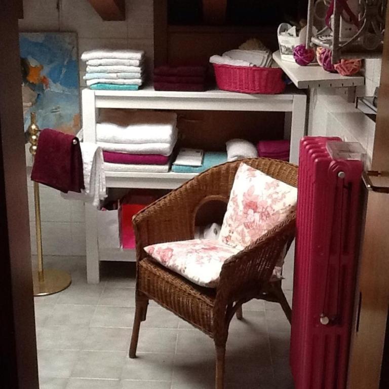 B&B Cosi fan Tutte - Camera Matrimoniale/Doppia con Letti Singoli con Bagno Privato Esterno - 11