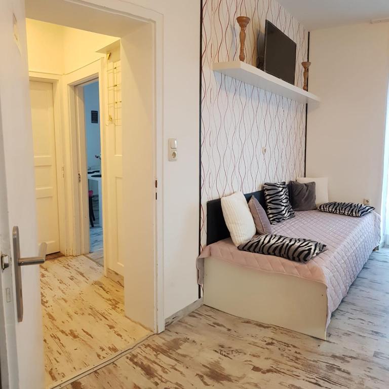 LA Boutique House - Apartment mit Balkon - 7