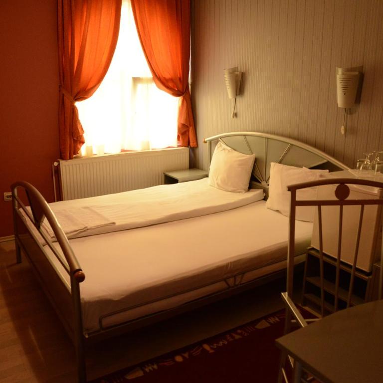 Hotel Ženeva - Double Room - 6