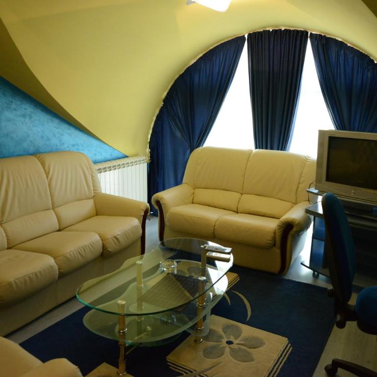 Hotel Ženeva - Comfort Suite - 5