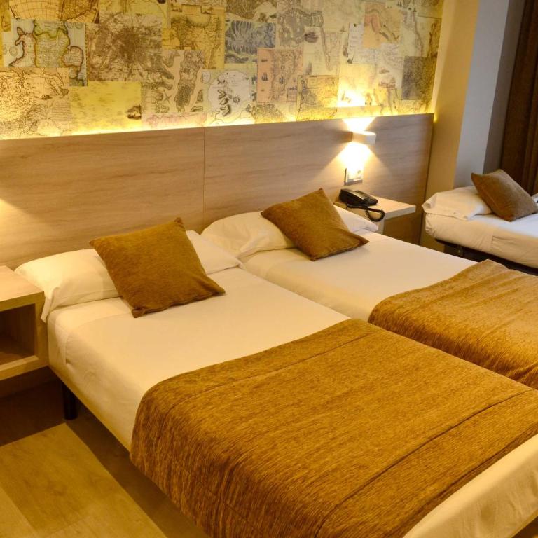 Alda San Carlos - Habitación Doble con cama supletoria (3 adultos) - 2 camas - 6