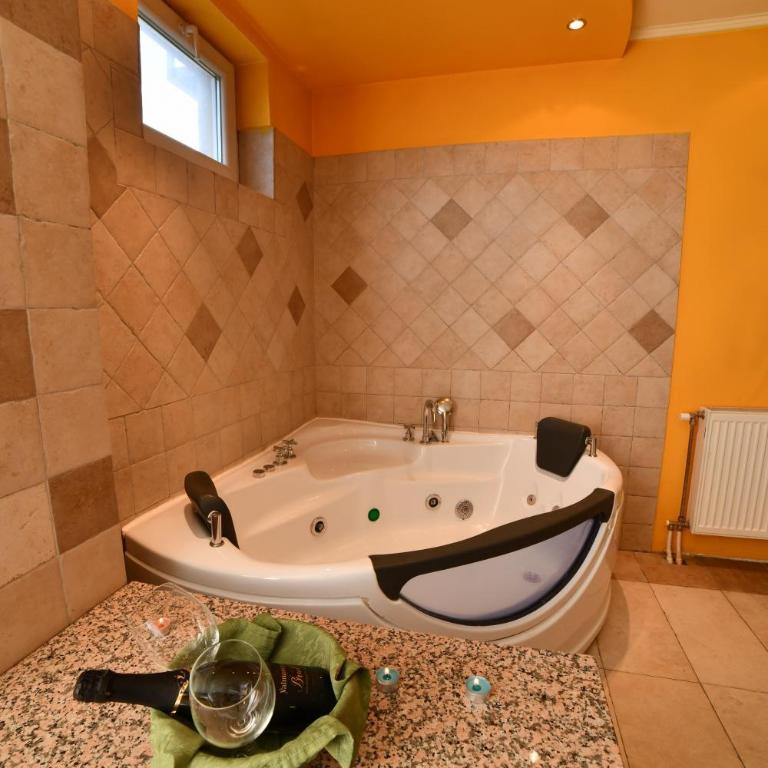 Garni Hotel Garson-Lux NS - Junior Suite - 5