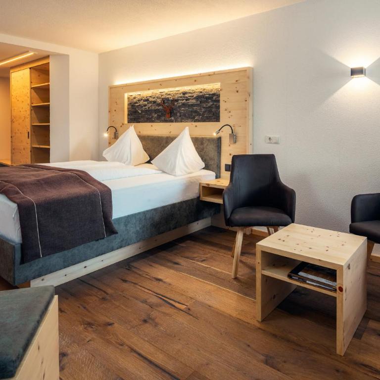 Hotel Post - Deluxe Doppelzimmer mit Balkon - 4