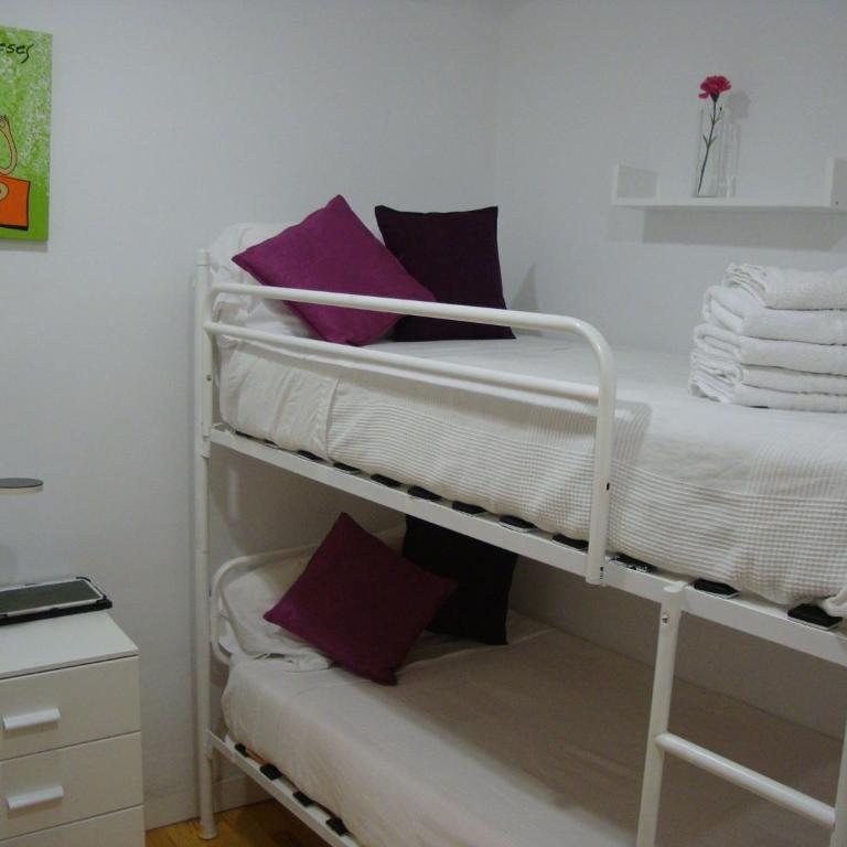 Calle Ansoleaga a 100 mts del Ayuntamiento - Apartment with Balcony - 10