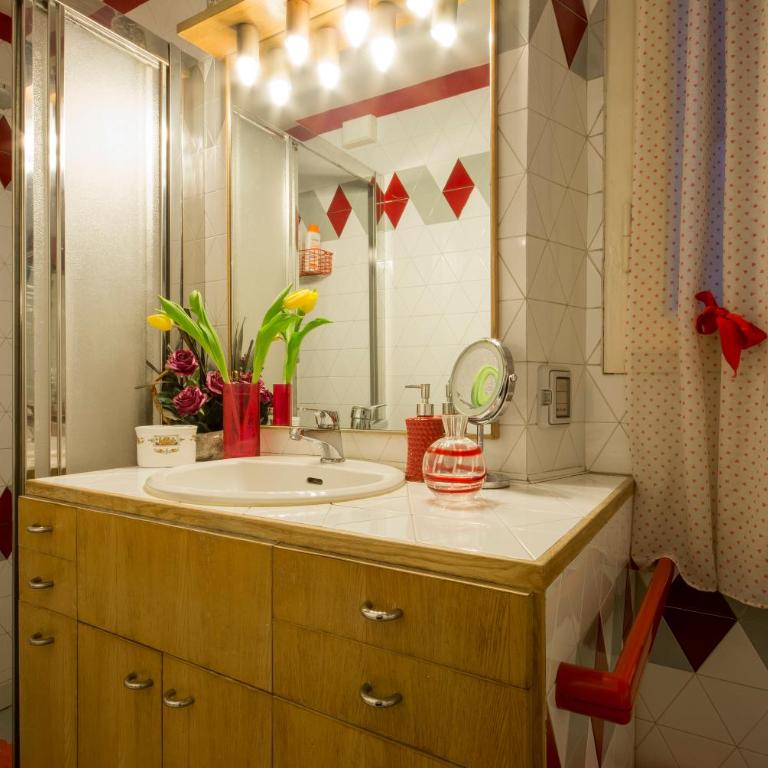 BB Tre Gigli Firenze stazione, via Palazzuolo 55 - Camera Matrimoniale con Bagno Privato Esterno - 10