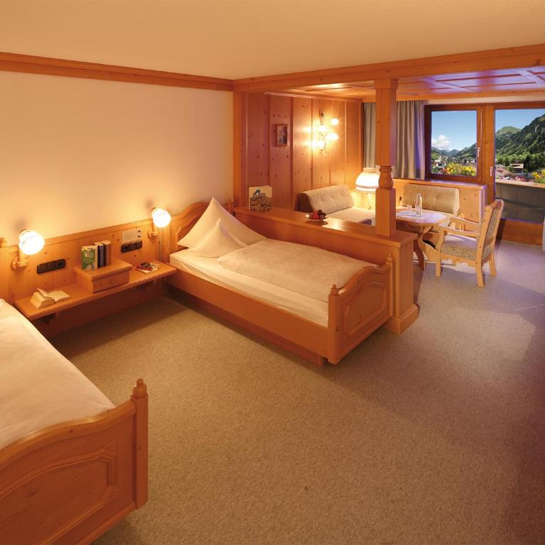 Hotel Omesberg - Standard Zweibettzimmer mit Bergblick - 1