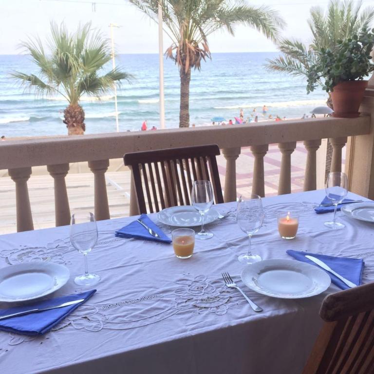 Precioso piso frente al mar con enorme terraza - Apartamento de 3 dormitorios - 4
