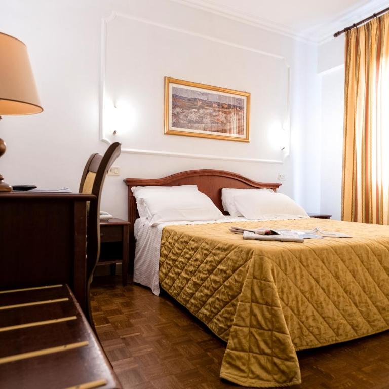 Grand Hotel Italia - Camera Matrimoniale - 4