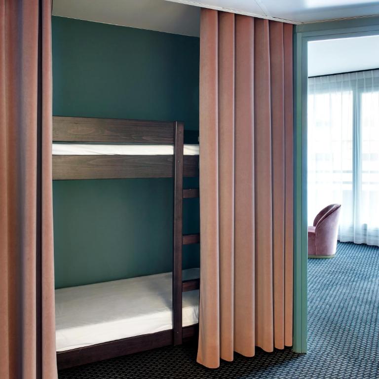 Best Western Plus Hotel du Pont Wilson - Chambre Familiale avec Balcon et Vue - 4