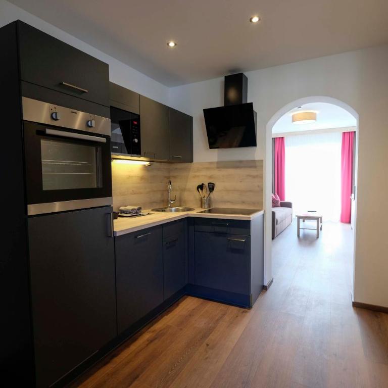Haus Karnia Appartements & Zimmer - Apartment mit Blick auf die Berge - 3