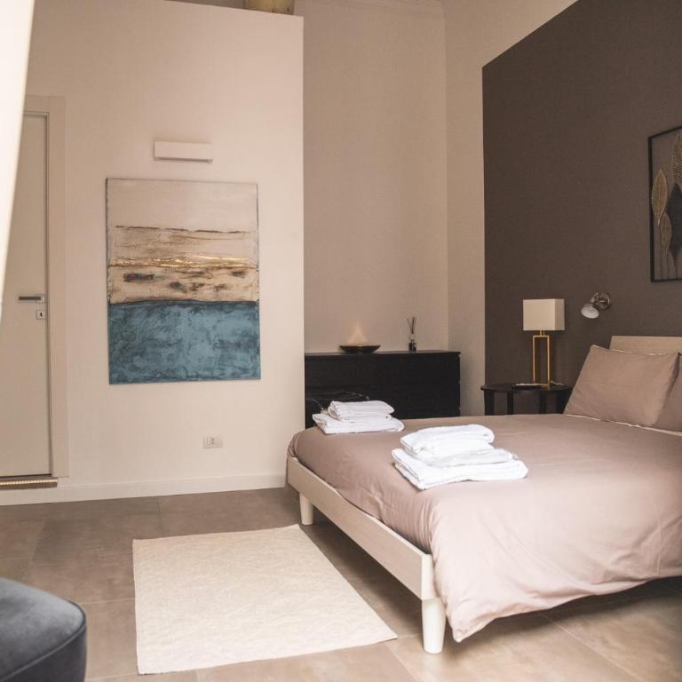 Fourooms Bari - Sparano - Large Double Room with Balcony - 8